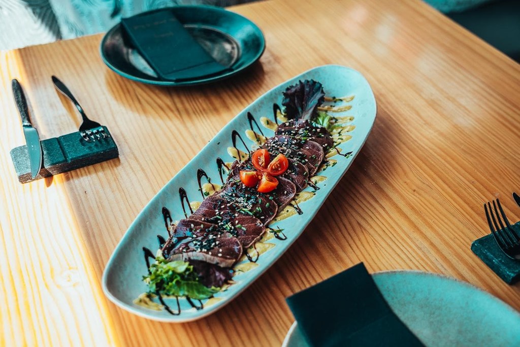 Balfegó bluefin tuna tataki - Image 1