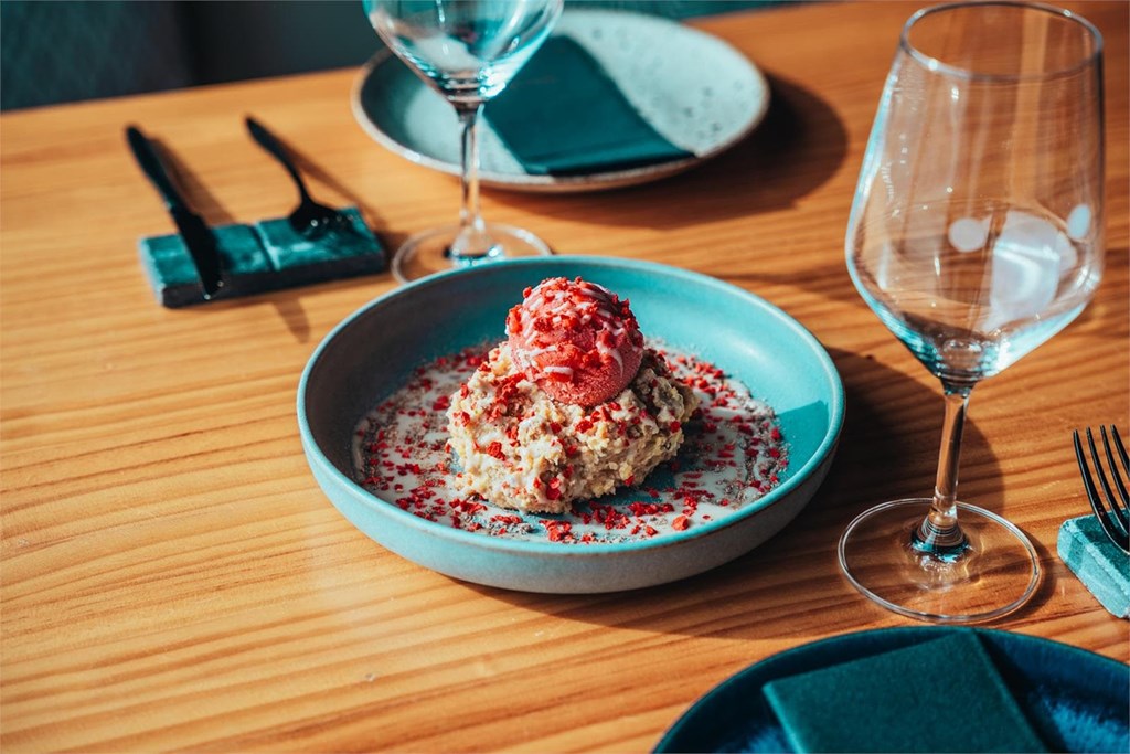 Deconstructed baked cheesecake - Image 1